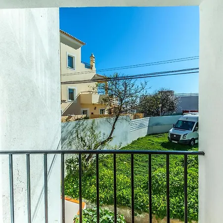 B20 - Sun And Pool Lagos